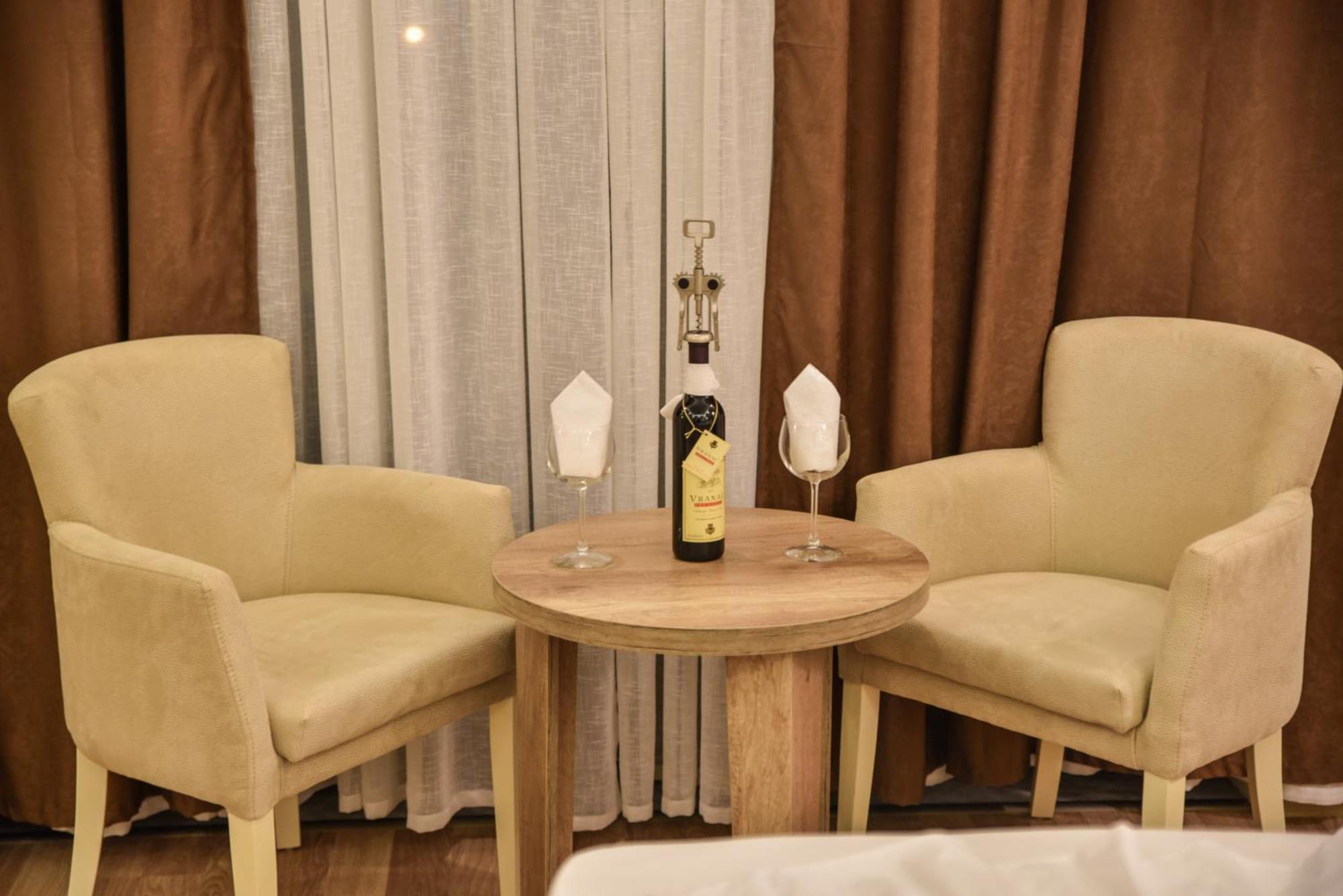 Hotel Evropa أولتْسي المظهر الخارجي الصورة